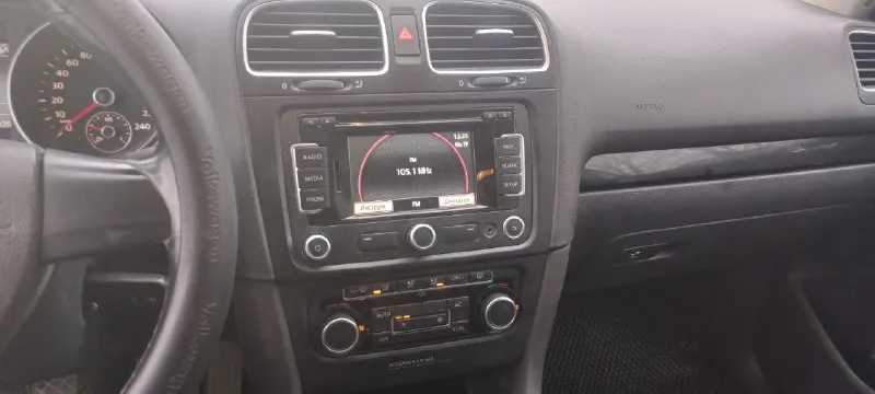 Продам volkswagen гольф 2011г коробка механика, мотор 1.2 турбо 105л. с., один владелец, пробег 180т... - фотография