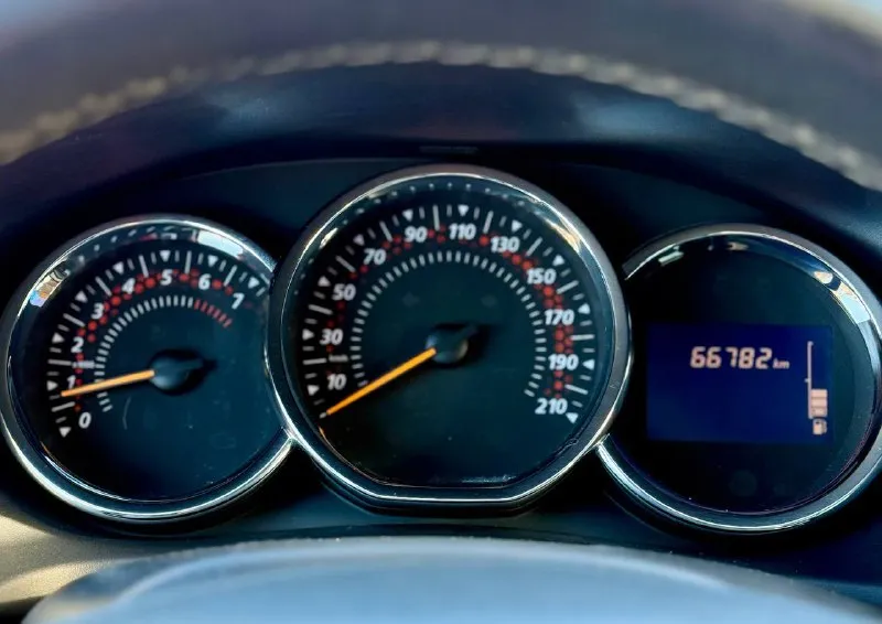 🇫🇷 renault sandero stepway 💰цена: 1 150 000р 🏢город: мариуполь 📅год выпуска: 2015 🧾пробег: 66 785 км. ⚙️двигатель: 1.6 16v. ⛽топливо: бензин ⚙️кпп: механика 📞 телефон: +7-989-263-55-56 +7-949-551-91-52 +7-949-727-41-51 💾 описание. .. emoji" style="background-image:url('//telegram. org/img/emoji/40/e29c85.png')">✅ оцинкованный кузов. ⚙️ двигатель k4m 1.6 16v самый надежный в линейке и довольно резвый. мягкая ходовая, высокий клиренс. ✅ самая максимальная комплектация: ❄️ климат-контроль, гур, abs, 2 airbag, 2 din магнитола с bluetooth, подогрев сидений, птф, круиз-контроль и ограничитель скорости, регулировка по высоте сиденья и руля, кожаный мультируль, полный электопакет. ➕ новая зимняя резина 2025 года улица шевченко 2️⃣6️⃣9️⃣ 🏦 возможна продажа в кредит по двум документам. - фотография - 9