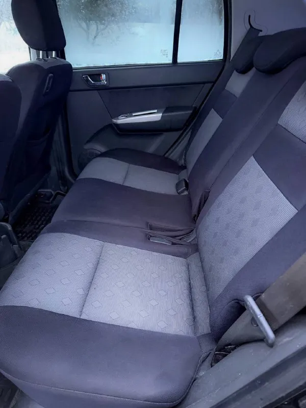 🚘 марка и модель: hyundai getz 📏 пробег: 249000 📆 год: 2008 📝 кпп: ⚙️ описание: продаётся автомобиль hyundai getz в отличном техническом состоянии. двигатель работает исправно, автоматическая коробка передач функционирует корректно, без рывков и толчков. ходовая часть обслужена. автомобиль полностью готов к эксплуатации, дополнительных вложений не требует. техническое обслуживание проводилось своевременно, замена масла — по регламенту. дополнительная информация предоставляется по телефону. 💰 цена: 585000 🌍 город: 📞 звоните: +7(949)4677388 - фотография - 10