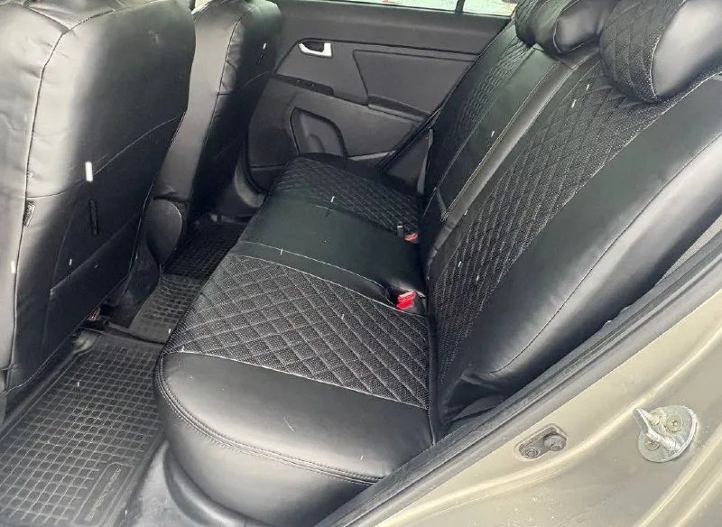 Продам kia sportage, 2013 год, автомат, 190 000 оригинального пробега, технически автомобиль в отличном состояние, мотор 2 л, бензин, работает идеально как на холодную так и на горячую ( ничего не гремит), автотека хорошая ( номера не закрываю так как ничего скрывать ), автомат отрабатывает отлично без пинков и рывков, по ходовой части все отлично, ничего не стучит, не гремит, хорошая комплектация: климат двух зонный, подогрев всех сидений, полный электропокет, складывания зеркал, мульти руль, помощь при спуске, abs, эл регулировка, проковочный ассистент, хорошая оптика ( оригинал ), без залов, без штрафов и ограничений, готов к переоформлению, автомобиль на хорошей зимней резине, диски на r17,цена 1 320 000 торг у капота, донецк, возможна продажа в кредит, +79490963384 покупайте авто с гарантией честной сделки, смотрите мой профиль телеграм (+79493303716 или мой ник avto_lider_dnr) там все отзывы моих клиентов ✅
📲 Tg: @avto_lider_dnr
📞 Звоните: +7(949)0963384 - фотография - 5
