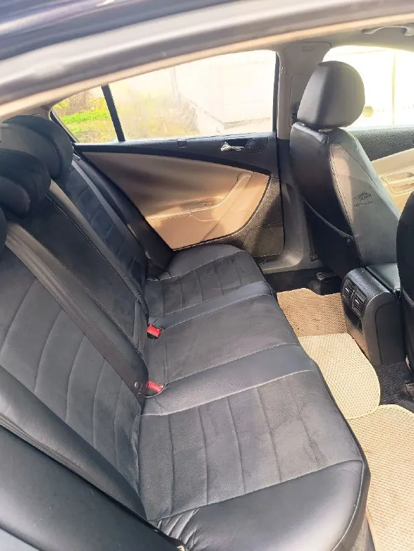 Продам volkswagen passat b6 в хорошем состоянии для своих лет 2008года(американец). 2.0tfsi(bpy)(после капремонта 60тыс. км). коробка 09g (обычный айсин, щелкает на ура). на максимальной комплектации:датчик света-дождя, мульти руль, люк, кожанный салон с электроприводами 2-х сидений и памятью(для себя захотел чехлы), круиз-контроль,2-х зонный климат(компрессор поменял летом, печка жарит),4 эсп, регулировка зеркал с обогревом, обогрев сидений с регулировкой, на задних дверях и стекле шторки, лэд в два этажа. помимо этого много допов. все функционирует как надо. кузов не гнилой, на хорошей зимней резине, ходовая на твердую 4. на добротном автозвуке. по документам кристально чистая. семейная машина. макеевка +79494359041 на все вопросы отвечу или пишите в телеграмм. цены 850000р торг(возможен обмен с вашей доплатой) 📲 tg: @rostislav_islam 📞 звоните: +7(949)4359041 - фотография - 9