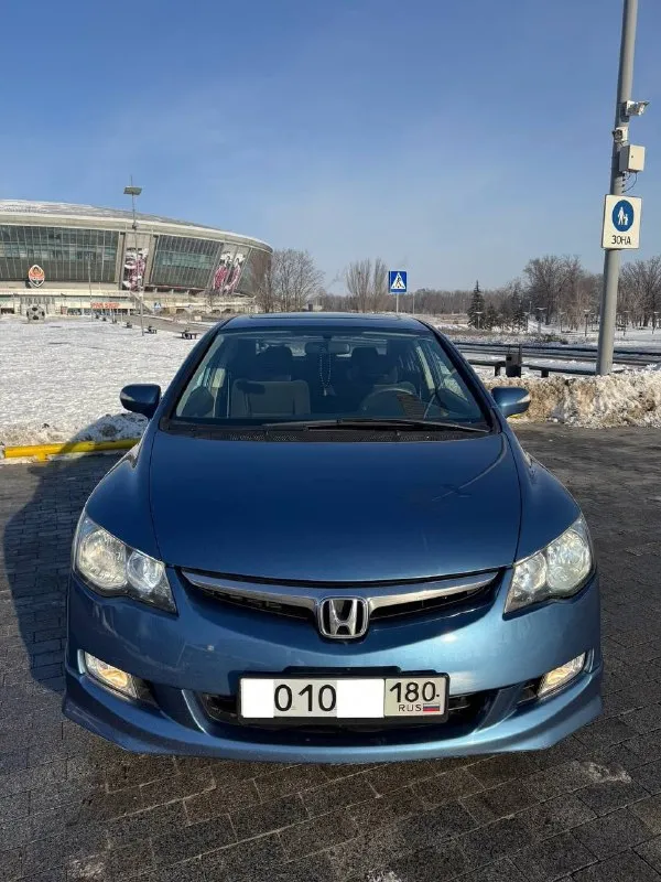 🚘 honda civic 2006 ✅ 2006 год выпуска ✅ : 1.8 ат / бензин / ✅ пробег: 205.000 km 🔥 редкое состояние авто. европейка, покупалась в автосалоне донецка в 2007 году, полностью оригинальный пробег, все родные стекла. 💫 хозяйский автомобиль. вложений никаких не требует. каждый день на ходу. я - собственник. есть незначительные следы эксплуатации, и вторичные окрасы по годам, всё по делу. 🚙 комплектация максимальная в то время, с люком, климатом, круизом, подогревами сидений, складыванием зеркал, лепестками и спортивным обвесом. 💥 2 ключа, 2 комплекта импортной резины. установлена сигнализация и multilock. хороший свет. кондиционер заправлен. полностью обслужен до мелочей. кузов летом покрывался керамикой. 📍 осмотр в донецке. возможна продажа в кредит через автосалон. 💸 950.000 ₽ (торг) +7 (949) 984-68-08 📞 звоните: +7(949)9846808 - фотография - 2