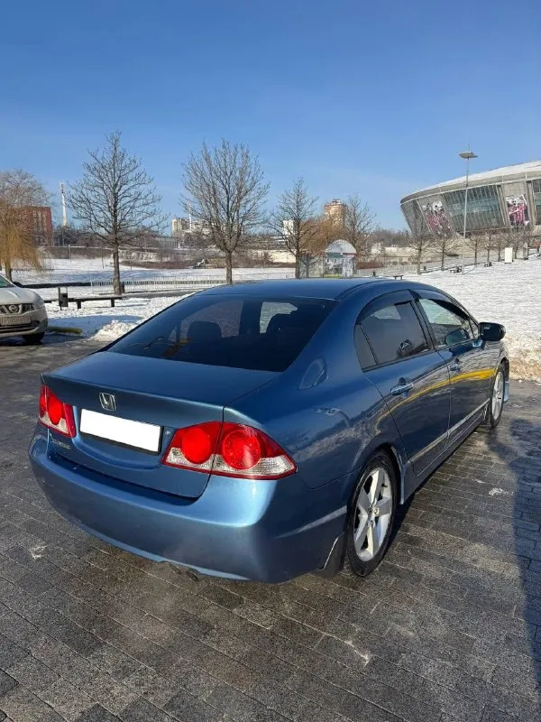 🚘 honda civic 2006 ✅ 2006 год выпуска ✅ : 1.8 ат / бензин / ✅ пробег: 205.000 km 🔥 редкое состояние авто. европейка, покупалась в автосалоне донецка в 2007 году, полностью оригинальный пробег, все родные стекла. 💫 хозяйский автомобиль. вложений никаких не требует. каждый день на ходу. я - собственник. есть незначительные следы эксплуатации, и вторичные окрасы по годам, всё по делу. 🚙 комплектация максимальная в то время, с люком, климатом, круизом, подогревами сидений, складыванием зеркал, лепестками и спортивным обвесом. 💥 2 ключа, 2 комплекта импортной резины. установлена сигнализация и multilock. хороший свет. кондиционер заправлен. полностью обслужен до мелочей. кузов летом покрывался керамикой. 📍 осмотр в донецке. возможна продажа в кредит через автосалон. 💸 950.000 ₽ (торг) +7 (949) 984-68-08 📞 звоните: +7(949)9846808 - фотография - 4