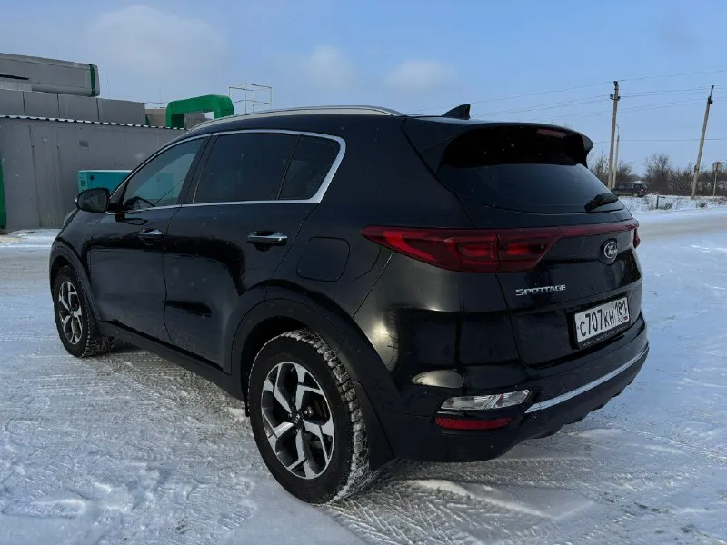 Продам kia sportage, 2020 г
: 2.0 ( 150 Л/с, бензин)
Коробка : автомат
Состояние: отличное
Пробег:139 000 км
Цена: 2 300 000
Продаю надежный, красивый и качественный городской кроссовер. Автомобиль внешне и технически в прекрасном состоянии. Полностью в заводском окрасе, кузов без ржавчины. Есть все для комфортной езды: 2х зонный климат контроль, подогрев сидений, мульти руль с подогревом, складывающиеся боковые зеркала, датчики давления в шинах. Двигатель без задиров, коробка работает идеально, переключает плавно без пинков. Автомобиль без дтп. Автотека зеленая! Пробег оригинальный! Машиной останетесь довольны!
Осмотр г. Алчевск. Звонить +79592411748
Telegram-
+79009452986
📞 Звоните: +7(959)2411748 - фотография - 5