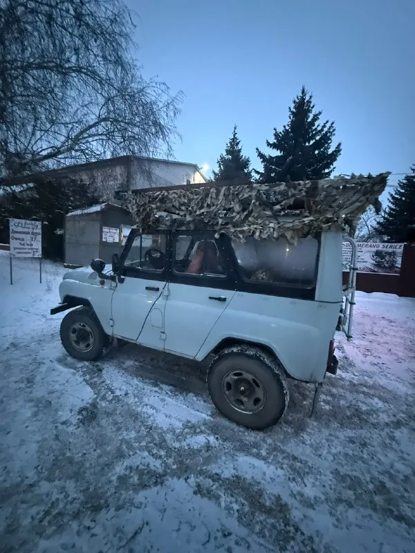 Цена 370 000₽ продам уаз 31514 в хорошем состоянии кузов в идеале двери закрываются как в иномарке 1996 год военные мосты, гидрач подогрев сидений +79592008230 📞 звоните: +7(959)2008230 - фотография - 4