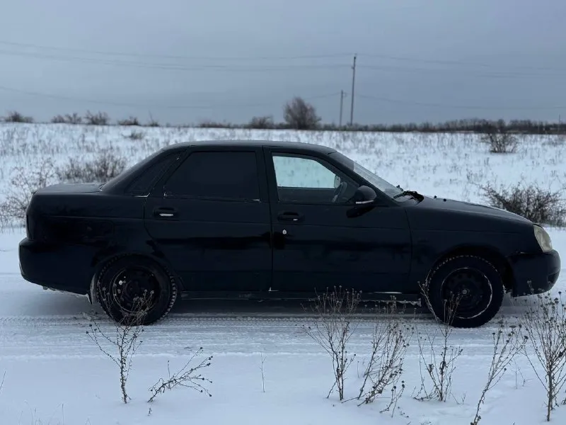 Продам lada priora 2008 года выпуска 1.6 16valve машина в очень хорошем состоянии. техническая часть без нареканий, все работает в штатном режиме. чистый ухоженный салон. 2 стеклоподъемника, эл. зеркала, центральный замок. линзовые туманки, хороший свет фар. стоит хорошая новая зимняя резина. стаканы, днище, все эти моменты в хорошем состоянии. по машине было много сделано работы, делалась под себя. стоит очень хорошая музыка( + - на 50 тысяч рублей) так-же стоит выхлоп полностью трасса stinger! компрессия везде по 14( могу скинуть видео по желанию) документы в полном порядке переоформление в мрэо без проблем ! за машину не стыдно, любые проверки! обоснованный торг у капота. так-же могу предоставить видео, фото дополнительные! машина в шумке. 💰цена: 365.000 тыс. рублей 📞контакты: +79498554722 - фотография - 4