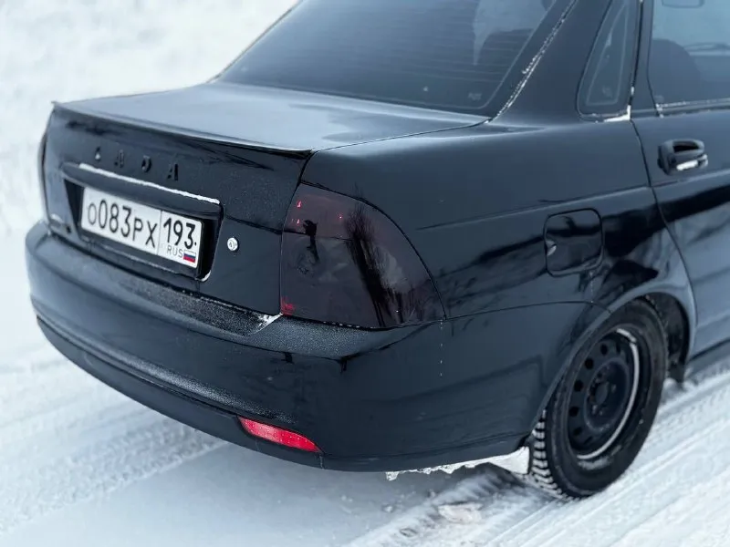 Продам lada priora 2008 года выпуска 1.6 16valve машина в очень хорошем состоянии. техническая часть без нареканий, все работает в штатном режиме. чистый ухоженный салон. 2 стеклоподъемника, эл. зеркала, центральный замок. линзовые туманки, хороший свет фар. стоит хорошая новая зимняя резина. стаканы, днище, все эти моменты в хорошем состоянии. по машине было много сделано работы, делалась под себя. стоит очень хорошая музыка( + - на 50 тысяч рублей) так-же стоит выхлоп полностью трасса stinger! компрессия везде по 14( могу скинуть видео по желанию) документы в полном порядке переоформление в мрэо без проблем ! за машину не стыдно, любые проверки! обоснованный торг у капота. так-же могу предоставить видео, фото дополнительные! машина в шумке. 💰цена: 365.000 тыс. рублей 📞контакты: +79498554722 - фотография - 6