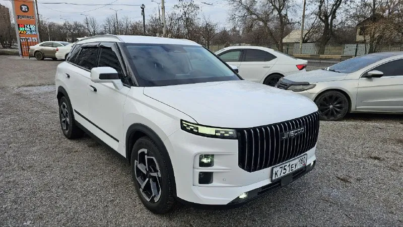 Jaecoo j7 год выпуска: 2023 тип кпп: автоматическая объем двигателя: 1.6т литра тип топлива: бензин пробег: 74 500 км цена: 💥 2 100 000 💥 дополнительная информация: отличное техническое состояние зимняя резина камеры 360 датчики слепых зон полный электро пакет электро регулировка и подогрев руля подогрев сидений двух зонный климат круиз контроль удержание в полосе бесключевой доступ беспроводная зарядка акустика sony 📞 🇷🇺 +79495093428 +79498392499 - фотография - 4