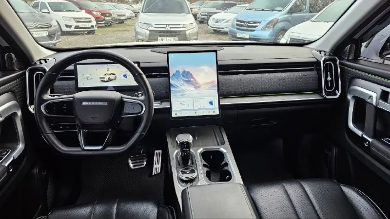 Jaecoo j7 год выпуска: 2023 тип кпп: автоматическая объем двигателя: 1.6т литра тип топлива: бензин пробег: 74 500 км цена: 💥 2 100 000 💥 дополнительная информация: отличное техническое состояние зимняя резина камеры 360 датчики слепых зон полный электро пакет электро регулировка и подогрев руля подогрев сидений двух зонный климат круиз контроль удержание в полосе бесключевой доступ беспроводная зарядка акустика sony 📞 🇷🇺 +79495093428 +79498392499 - фотография - 7