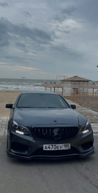 Продам mercedes benz e-class 350 объем 3.5 атмосфера 276 , задний привод.2016 год 222.000 км родного пробега, растёт. резина на дисках зима/лето. переоформление без проблем, висит залог от банка который закрылся, переоформление без проблем! 2.100.000₽ торг +79496395209 📞 звоните: +7(949)6395209 - фотография - 3