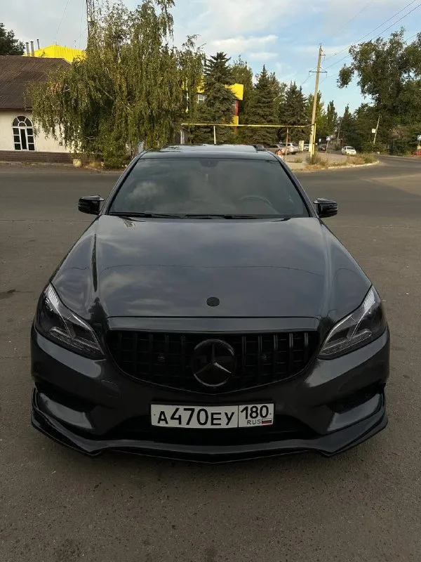 Продам mercedes benz e-class 350 объем 3.5 атмосфера 276 , задний привод.2016 год 222.000 км родного пробега, растёт. резина на дисках зима/лето. переоформление без проблем, висит залог от банка который закрылся, переоформление без проблем! 2.100.000₽ торг +79496395209 📞 звоните: +7(949)6395209 - фотография - 5
