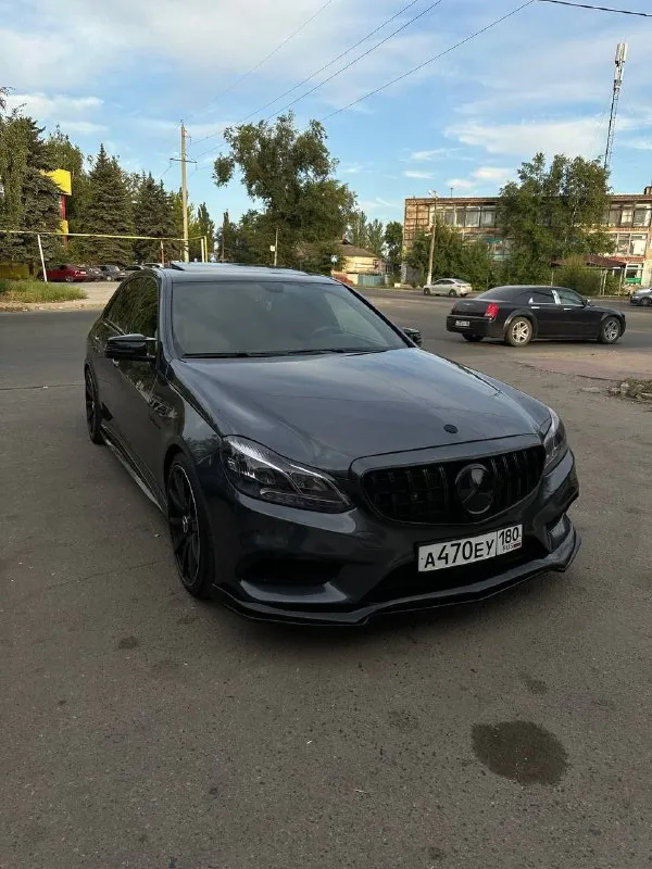 Продам mercedes benz e-class 350 объем 3.5 атмосфера 276 , задний привод.2016 год 222.000 км родного пробега, растёт. резина на дисках зима/лето. переоформление без проблем, висит залог от банка который закрылся, переоформление без проблем! 2.100.000₽ торг +79496395209 📞 звоните: +7(949)6395209 - фотография - 6