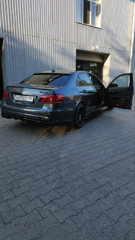 Продам mercedes benz e-class 350 объем 3.5 атмосфера 276 , задний привод.2016 год 222.000 км родного пробега, растёт. резина на дисках зима/лето. переоформление без проблем, висит залог от банка который закрылся, переоформление без проблем! 2.100.000₽ торг +79496395209 📞 звоните: +7(949)6395209 - фотография - 9