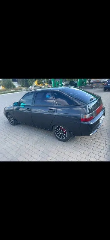 Продам ваз 2112 2006 год! авто в отличном состоянии, сел поехал пробег 202 тыс оригинальный !!!! 100% в идеале, шепчет, масло не ест, не дымит, не троит !!стоит хорошая музыка ! шумка полностью авто, мавиль, антигравий. дно в идеальном состоянии. по кузову освежался летом!( до этого авто было в родном окрасе!!). выхлоп stt, евро карты, сабвуфер, новая резина ! цена 370 тыс торг реальному покупателю !! вопросы по телефону +79495139777 📲 tg: @kyrban_228 📞 звоните: +7(949)5139777 - фотография - 3