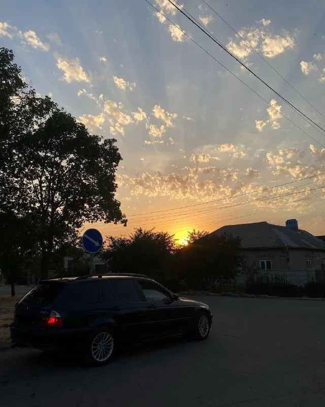 🚙марка: bmw e46 touring ⚙️двигатель: 2.0 (136л. с) ⛽️вид топлива: 📅год выпуска: 2000 💴цена:.444000руб торг обмен 🗺️пробег:530.000 км 📦:кпп :механика ⚜️я собственник владею больше года, много чего сделано по машине ! с машиной отдам много запчастей новых и б/у и летную резину на диска по машине требует внимание по кузову все остальные доп вопросы по телефону +79494381606 или в телеграмме 📍•город мариуполь 📲 tg: @pentagon2320 📞 звоните: +7(949)4381606 - фотография - 5