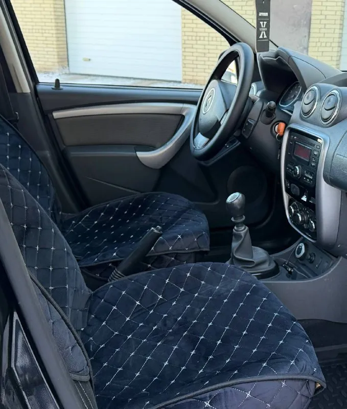 Продаю renault duster 2014 год пробег 138.500 объем двигателя 2.0 механика 6 ступка полный привод 4х4 состояния идеальное в родном окрасе без дтп все стекла родные готов на любые проверки авто без запретов, залогов и штрафов за машиной очень ухаживали есть все необходимое для комфортного вождения. салон чистый, ухоженный комплектация, подогрев стекол, стеклоподъемники, кондиционер, мульти руль, bluetooth, подогрев сидений в машине есть все для удобства 2 комплекта резины в подарок ! цена 880.000 +79496001893 - фотография - 8