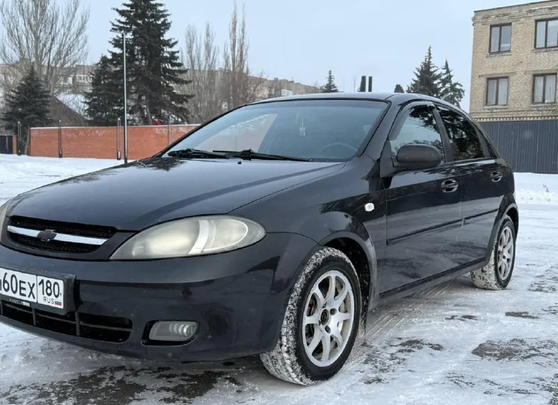 Chevrolet lacetti 1.4 мт цена: 485 000 город: донецк год выпуска: 2008 пробег: 250 000км двигатель: 1.4 топливо: бензин кпп: механика собственник: да телефон: +79493084655 (тг на этом же номере, могут быть проблемы со связью) на 200 000км была капиталка. техническое состояние отличное. днище и пороги на месте и обработаны. кондиционер заправлен. парктроники. шумоизоляция дверей. 2 din магнитола с bluetooth 2 комплекта резины. - фотография - 2