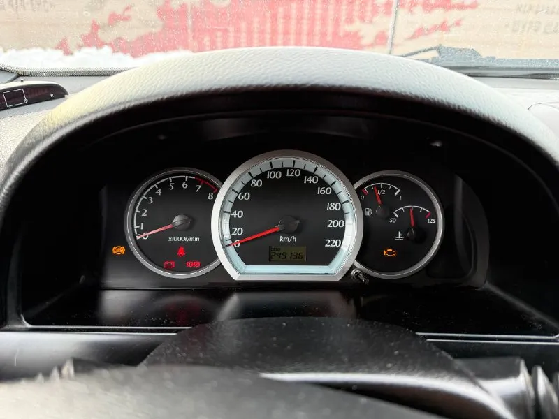 Chevrolet lacetti 1.4 мт цена: 485 000 город: донецк год выпуска: 2008 пробег: 250 000км двигатель: 1.4 топливо: бензин кпп: механика собственник: да телефон: +79493084655 (тг на этом же номере, могут быть проблемы со связью) на 200 000км была капиталка. техническое состояние отличное. днище и пороги на месте и обработаны. кондиционер заправлен. парктроники. шумоизоляция дверей. 2 din магнитола с bluetooth 2 комплекта резины. - фотография - 8