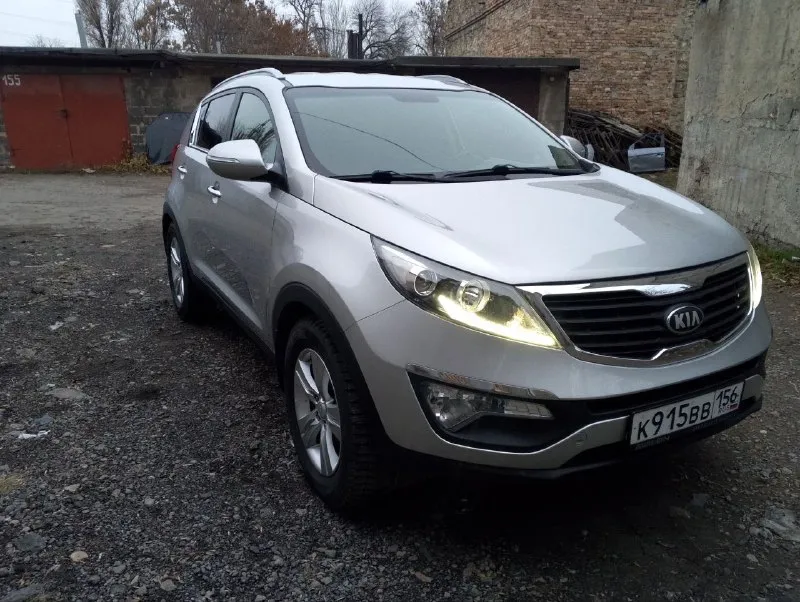 Kia sportage 3 цена: 1.350.000 торг год: 2013 пробег: 160.000 двигатель: 2.0л 150л. с. привод: передний кпп: автомат номер : +79494296251 хорошее состояние. зеленая автотека. , автомат работают без нареканий. 2х зонный климат, подогрев всех сидений, мультируль, круиз контроль. в родном окрасе. 2 ключа, 2 комплекта резины(хорошей). автотека по запросу. 📞 звоните: +7(949)4296251 - фотография - 1