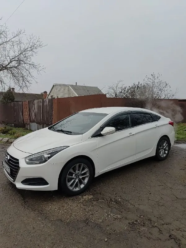 Приветствую🖐 hyundai i 40 2016 год 2.0 6 ти ступенчатый автомат побег 192780т км про автомобиль : замена цепи 192542т км фото в описании новый радиатор печки в принципе по машине проблем нет лкп в порядке есть пару вмятин салон требует химчистки по ходовой с зади саленблок по документам полнейший порядок есть действующийй техосмотр цена 870 т +79524111926 мариуполь - фотография - 3