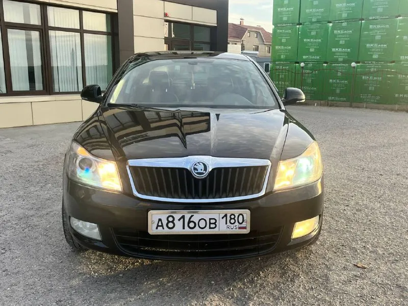 Год:2011 пробег: 250000 телефон :+79490981171 цена: 850000₽ предлагаю вашему вниманию надежный и комфортабельный автомобиль skoda октавия 2011 года выпуска. в комплектацию автомобиля входит все, что необходимо для комфортной и безопасной езды: климат-контроль, подогрев сидений, парктроники, датчики света и дождя, круиз-контроль, система курсовой устойчивости (esp) и многое другое. салон автомобиля отделан качественными материалами, что создает атмосферу комфорта и уюта. автомобиль находится в отличном техническом состоянии и не требует дополнительных вложений. своевременное техническое обслуживание проводилось в соответствии с регламентом производителя. все заказ снаряды предоставим. кузов автомобиля в отличном состоянии. разумный торг уместен при осмотре. звоните и приезжайте на просмотр – уверен, вы останетесь довольны! 📞 звоните: +7(949)0981171 - фотография - 10