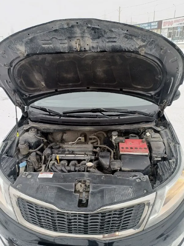 Kia рио 3, 2012 год, дв. 1.6 (123л. С), механика.   Кондиционер.
Мультируль, андроид, навигация, подушки безопасности, подогрев сидений, все стекла родные ( лобовое без трещин), абс, гур, 4 эл. Ст. Подъемника, противотуманки, электро зеркала, все тормоза дисковые. Двигатель, коробка - работают хорошо.
Аварий нет. Небольшой пробег.
Макеевка т. +79790551056
750Т. Р. ₽
📞 Звоните: +7(979)0551056 - фотография - 5
