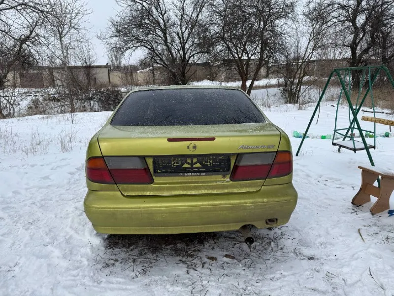 Nissan almera n15 1995г машина для своих лет в нормальном состоянии. поменян ступичный рычаг, все пружины стоек амортизаторов, спереди стоят проставки 30мм, с зади поставить не успели, ходовка хорошая, коробка не троит, переключает плавно. тупит стартер, нет аккумулятора, минусы по кузову видны на фото. цена 140т. р. торг документы в порядке, переоформление +79496176246 писать в телеграмм: @maksim_998 📲 tg: @maksim_998 📞 звоните: +7(949)6176246 - фотография - 2