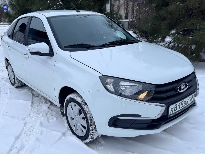 Ваз гранта 2024 лифтбэк. один хозяин, 1.6, пробег 25 т км хорошая комплектация: - кондиционер - abs... - фотография