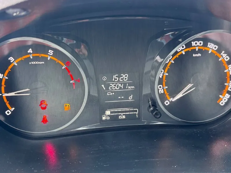 Ваз гранта 2024 лифтбэк. один хозяин, 1.6, пробег 25 т км хорошая комплектация: - кондиционер - abs - электроусилитель руля - подогрев сидений - камера заднего вида - мультимедия - сигнализация с автозапуском - 2 комплекта дисков с резиной авто только после то, все чеки на руках, два ключа. вся целая цена 890 т рублей, маленький торг донецк +79493145500 📞 звоните: +7(949)3145500 - фотография - 6