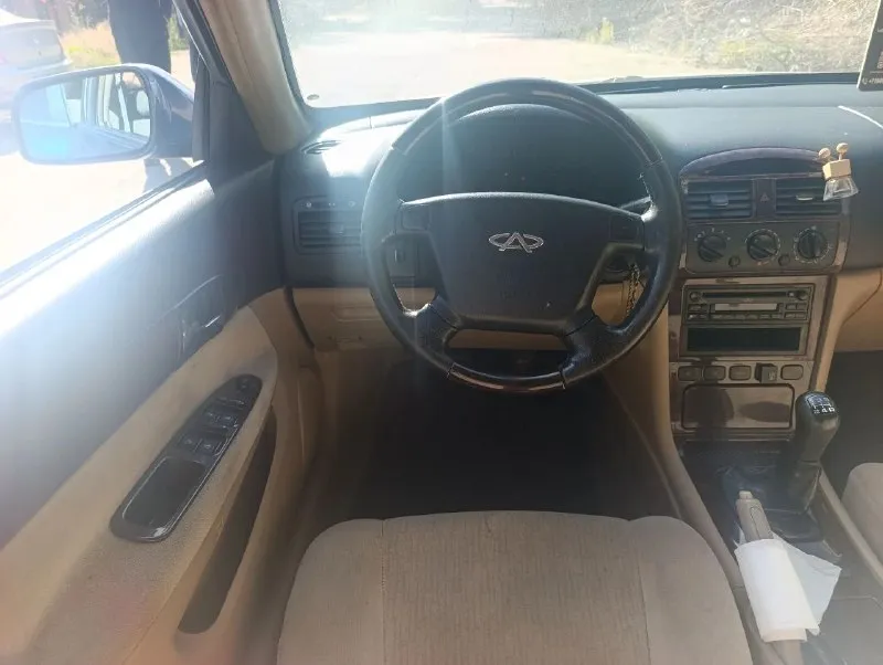 Продам черри истар 2.0, 172 т. пробег, состояние среднее, сделан капремонт двигателя, 200 т. рублей, торг. +79493710600 📞 звоните: +7(949)3710600 - фотография - 4