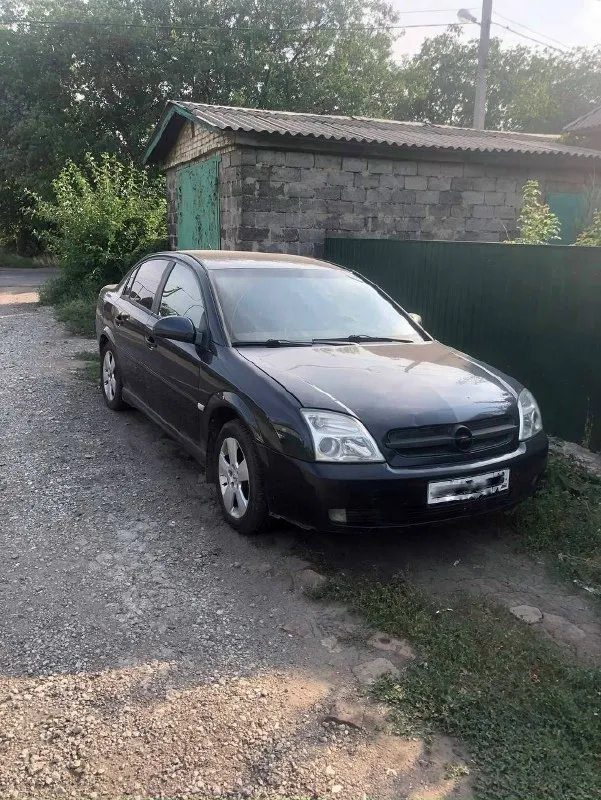 Продам opel вектра с 2003 год выпуска, двигатель 2.2 бензин(без тнвд)коробка автомат, работает идеально, стоит хорошая резина, гур, бензонасос, датчик давления топлива и переднюю ступицу поменяли неделю назад, по электрике ошибок нет, машина без гнили и дыр, но есть моменты по лкп, по документам чистая, подогревы сидений работают, из минусов надо поменять патрубок гур и стабилизатор(уже куплен), цена 360000 рублей, возможен обмне на автомобиль под разбор с проблемными документами с вашей доплатой или несколько автомобилей под разбор( ваз не предлогать)макеевка +79494500470 андрей 📞 звоните: +7(949)4500470 - фотография - 7