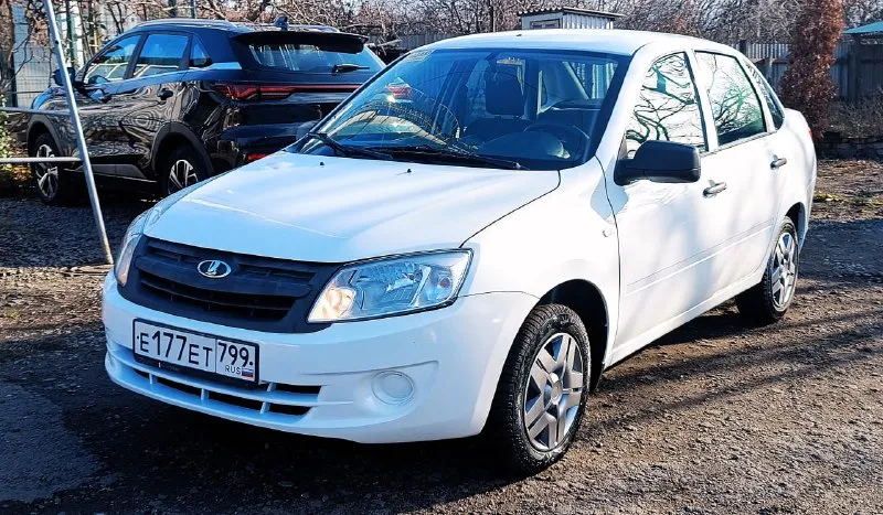 Продам ваз гранта 2018-й год 93 т. км. пробег родной. вложений не требует никаких, от слова совсем.... - фотография