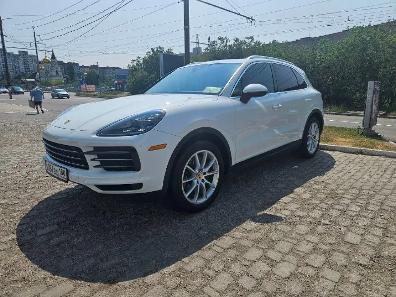Продам porsche cayenne 2018 года пробег 45т бензин 3 литра цена: 6.000.000 рублей звонить: +79494287... - фотография