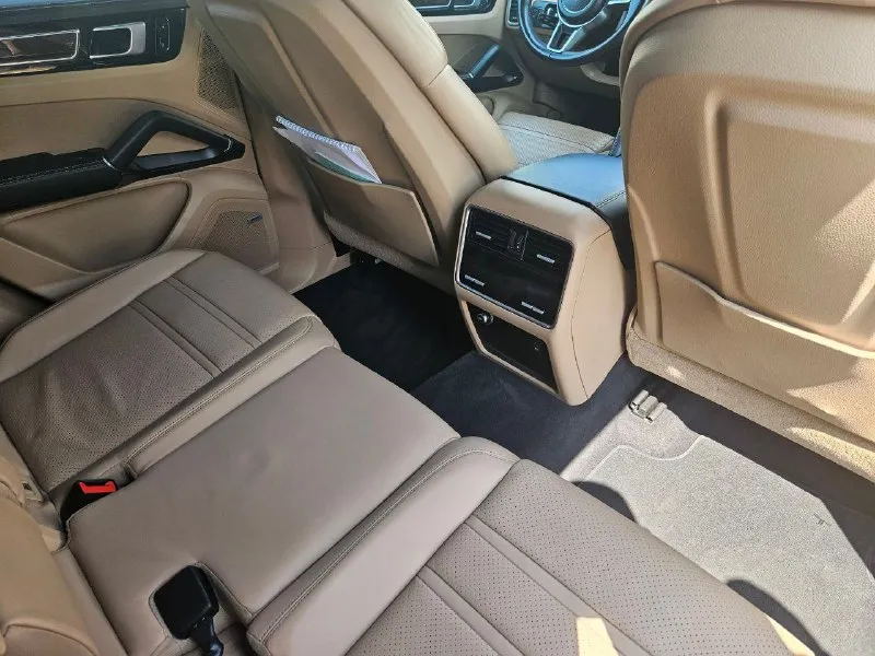 Продам porsche cayenne 2018 года пробег 45т бензин 3 литра цена: 6.000.000 рублей звонить: +79494287668 - кристина 📞 звоните: +7(949)4287668 - фотография - 5