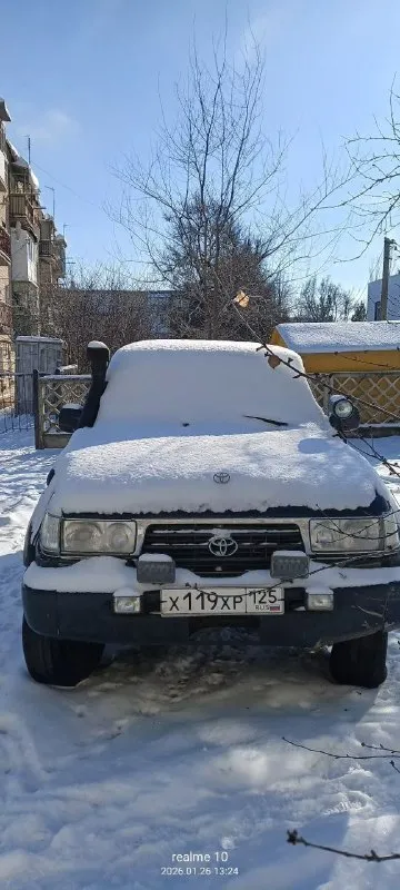 Продам легенду toyota land cruiser 80 (рестайлинг) легендарный внедорожник, который не нуждается в представлении 🔥 надёжный, мощный и проверенный временем. 🔹 год выпуска: 1996 🔹 рестайлинг 🔹 двигатель: 4.5 бензин 🔹 кпп: механика 🔹 документы: полный порядок, без проблем 🔹 салон: новая торпеда 🔹 безопасность: подушки безопасности 🔹 ходовая часть перебребранная автомобиль в хорошем состоянии, готов к эксплуатации — как для города, так и для бездорожья. 💰 цена: 1 700 000 ₽ 🤝 торг: уместен при осмотре 📷 осмотр в г. докучаевск 📞 телефон: +7 949 612-44-38 📞 звоните: +7(949)6124438 - фотография - 2