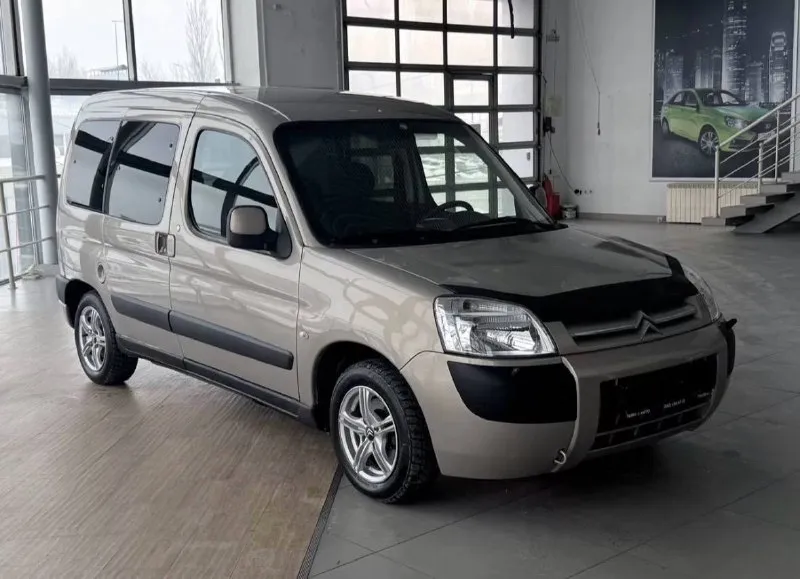Ситроен берлинго пасажир. год 2007 объем 1.4 механика пробег 239т, км кондиционер, стеклоподъемник,... - фотография