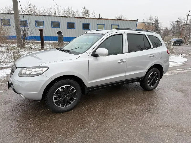 Hyundai santa fe. 2008г 2.2дизель автомат. машина в максимальной комплектации, в идеальном состоянии как внешне так и технически, кто первый приедет тот и заберет!пробег 182т. к.цена 1мл 100тр. г макеевка +79494961061 - фотография - 5