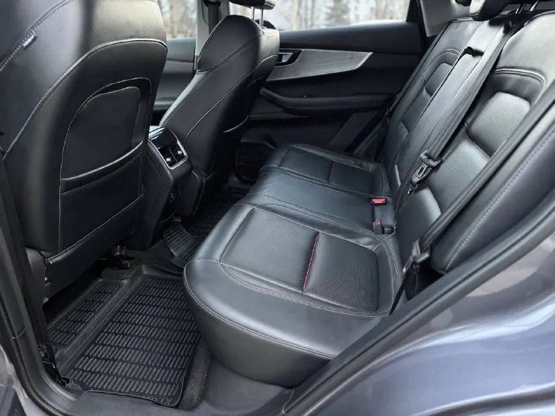 Chery tiggo 7pro. 2022 год, 72.500 тыс. км. пробег. 1.5т мотор, коробка автомат. камера заднего вида, двухзонный климат контроль, подогрев сидений и подогрев руля. бесключевой доступ, старт/стоп. лэд оптика. 1.600₽ +7(949)7117711 📞 🇷🇺 звоните: +79497117711 - фотография - 6