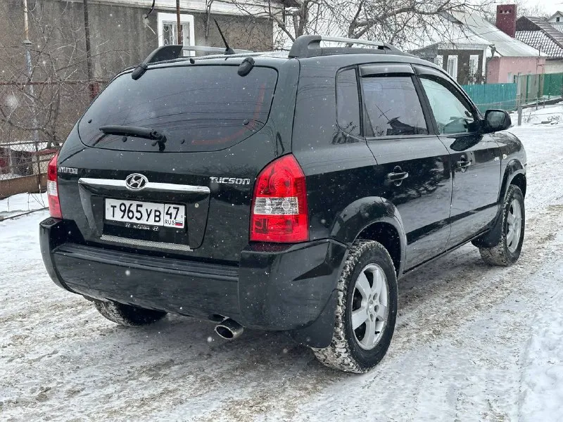 Продам hyundai tucson 2.0 бензин полный привод год выпуска 2007 коробка механика пробег 191000 тысячи в идеальном состоянии без рыжиков без дтп без вмятин без царапин по двигателю вся идеальная не троит не дымит масло не кушает коробка работает идеально не выбивает не хрустит всё скорости работают идеально подвеска вся обслужена ничего не стучит не гремит салон чистый ухоженный по комплектации имеется климат контроль работает бортовой компьютер подогрев сидений подогрев зеркал 4 стеклоподъемник и многое другое цена 895 000 +79494581808 📞 звоните: +7(949)4581808 - фотография - 4