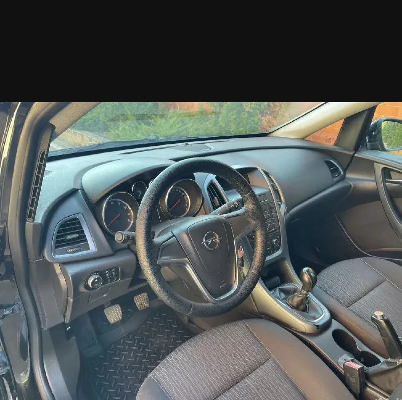 Продам opel astra j рестайлинг 2012г.1.6 мт 175т. пробег авто в хорошем состоянии. вложений не требует. находится в мариуполе. +79496465481 770т. р. 📞 звоните: +7(949)6465481 - фотография - 4