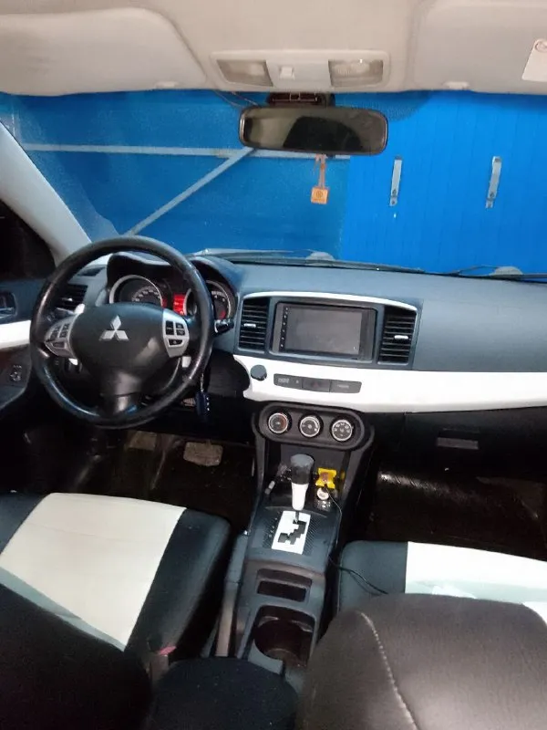 Митсубиси лансер х. т.с 2008год. пробег 239 тысяч км. обьем двигателя 1.8 литра. два хозяина. окрас капота и крыла. во владение 2 года. донецк. телефон для связи +79494391244 цена: 650 тысяч рублей. - фотография - 6