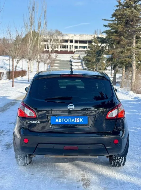 🇯🇵 nissan qashqai rest 💰цена: 870 000р 🏢город: мариуполь 📅год выпуска: 2013 🧾пробег: 184 786км. ⚙️двигатель: 1.6 16v. ⛽топливо: бензин ⚙️кпп: автомат 📞 телефон: +7-949-727-41-51 +7-949-551-91-52 +7-989-263-55-56 hr16 ✅ техническая часть на 5+ ✅ оригинальный пробег ✅ отличное состояние ✅ заводские стёкла ✅ отличная комплектация: ❄️ кондиционер (работает отлично), магнитола с bluetooth и камерой заднего вида, подогрев сидений, гур, abs, кожаный мультируль, хороший led свет, подлокотник, задний парктроник, омыватель фар, центральный замок. улица шевченко 2️⃣6️⃣9️⃣ 🏦 возможна продажа в кредит по двум документам. - фотография - 5