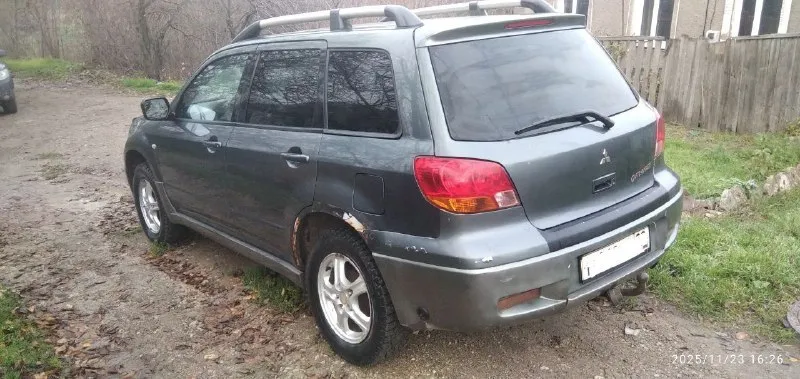 Продам mitsubishi outlander 2003год на полном ходу, но есть куда приложить руки. 2.4 газ/бензин, работает четко, без пинков. резина зима, 2 ключа, полное переоформление осмотр мариуполь левый берег. цена 450 тыс, +7 949 5740604 📲 tg: евгений 📞 звоните: +7(949)5740604 - фотография - 3