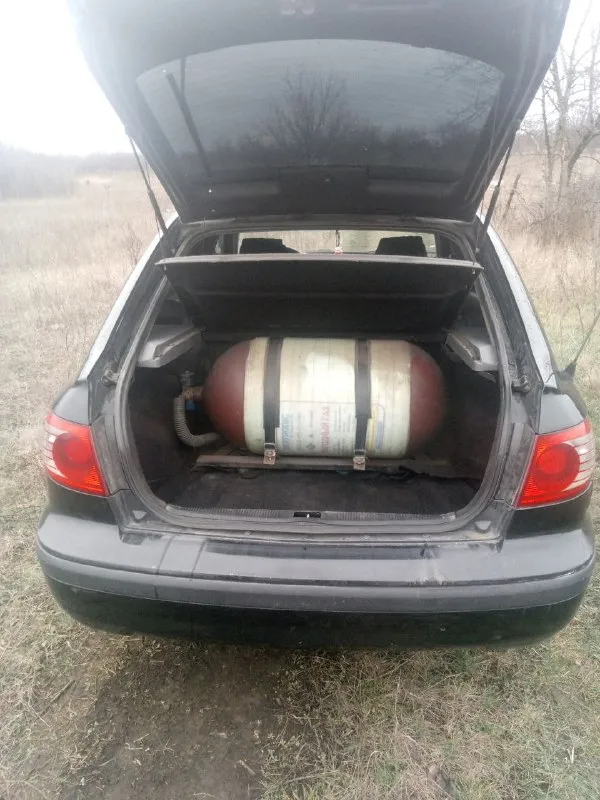 Продам hyundai элантра xd 2004г 1.6 /16v гур, кондей(работает исправно) 4 эсп, музыка, очень просторный салон газ-бенз, газ-метан, расход рубль/км, новая зимняя резина r15 документы в полном порядке я хозяин, цена 370т₽торг тел. +79493271263 +79494082801; 📲 tg: @grozzzzzzzz 📞 звоните: +7(949)3271263 - фотография - 5