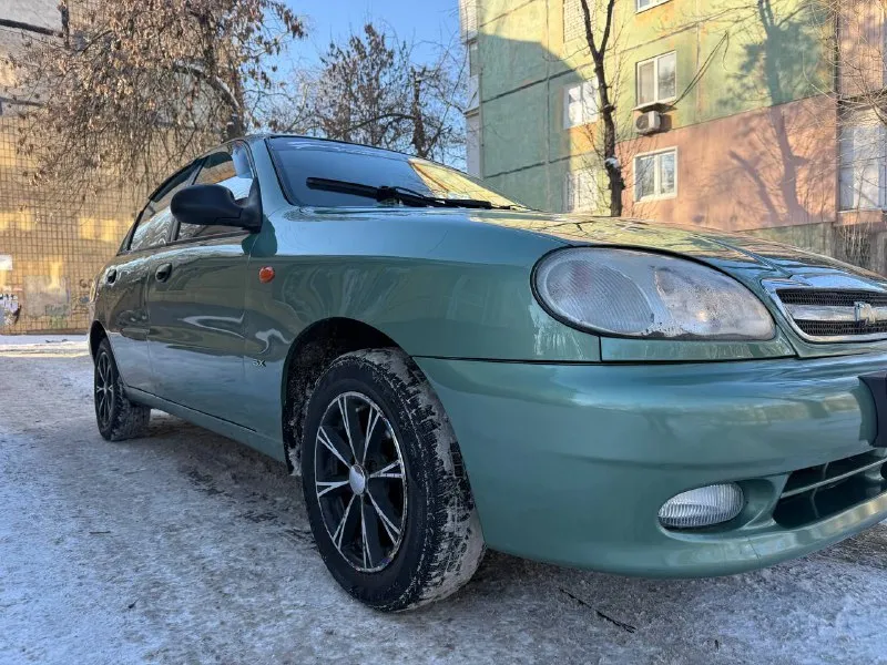 Продаю chevrolet lanos 2008 года выпуска. автомобиль в отличном состояние техническое состояние отличное. двс 1.5 e-tec, коробка механическая. ходовая часть обслужена. комплектация sx(гур, кондиционер,2 стеклоподъемника, акустика с aux и bluetooth) кузов автомобиля без дефектов. корозия и ржавчина отсутствуют. пороги, днище, стаканы как новые юридически чистый автомобиль, переоформление без проблем более подробно расскажу по телефону осмотр донецк 340.000 рублей. торг у капота +79495097888 📲 tg: … 📞 звоните: +7(949)5097888 - фотография - 8