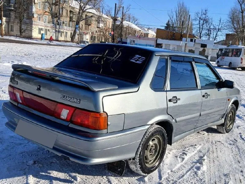 Продам ваз 2115 2012г. в. автомобиль в хорошем целом состоянии! вложений никаких не требует! оригинальный пробег составляет 113 тысяч километров! птс оригинал 3хоз. зеленая автотека. кузов живой! без гнилья ржавчины и прочих нюансов! авто весь в родном метали! все герметики и швы родные! остекление родное! днище, пороги, стаканы, низа дверей, лонжероны, ниша под запаску, все целое! авто не требует сварочных робот! техническая часть на 5/5! двигатель 8 клапанный! шепчет, работает ровно и тихо, без посторонних шумов, масло не берет! кпп не разболтана! переключается плавно, без каких либо хрустов и вылетов! ходовая часть идеал! абсолютно без стуков скрипов и прочего! в ходу очень мягкая и взбитая! комплектация люкс: эл. стеклоподъемники, электро педаль, подогрев сидений, бортовой компьютер, музыка, двух режимные led туманки, сигнализация, сервисные книжки, новая зимняя резина norman. оформление в мрэо без трудностей! цена 320:000т. р. торг уместен. тел: +79490064017 - фотография - 3