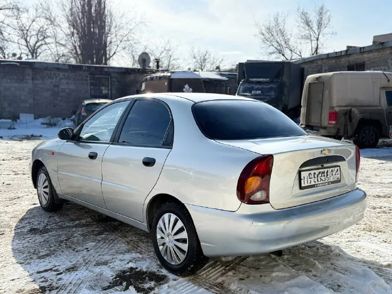 Заз chance (lanos ланос ) 1.5 ecotec 2010год автомобиль в очень хорошем состоянии комплектация базовая без гнили и ржавчины днище стаканы в идеальном состоянии коробка на 5+ автомобиль без дтп родной окрас. юридически чист 280.000руб донецк +79494143810 📲 tg: н н 📞 звоните: +7(949)4143810 - фотография - 4