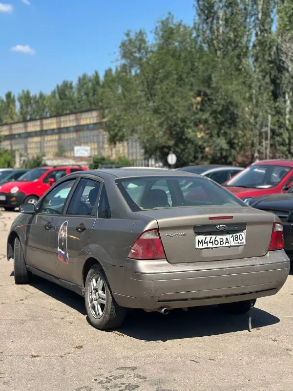Марка: ford модель: focus год выпуска: 2004 пробег: 84 000 миль объём двигателя: 2.0 кпп: автоматическая тип двигателя: бензиновый привод: передний цена: 250 000 рублей. номера телефонов для связи: +7 (949) 329-03-29 +7 (949) 308-75-81 - фотография - 5