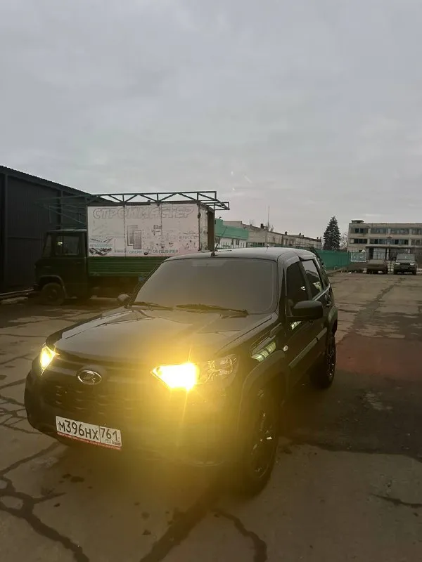 Нива травел 24г,55 т пробег, комплектация блэк, музыка, 1.190 - фотография - 5