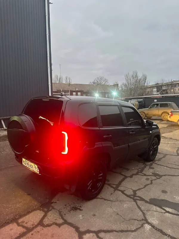 Нива травел 24г,55 т пробег, комплектация блэк, музыка, 1.190 - фотография - 6